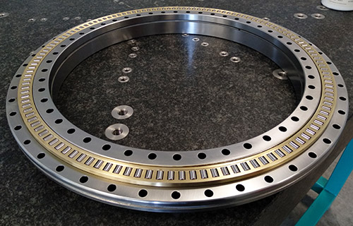 Rolling bearings for machine tools and turntables
