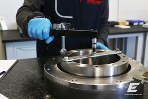 bearing-cuscinetti-testing-controllo-qualita-quality-control-precision-prazisions-lager-прецизионные-подшипники-007