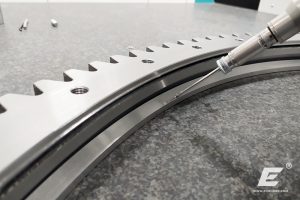 bearing-cuscinetti-testing-controllo-qualita-quality-control-precision-prazisions-lager-прецизионные-подшипники-017