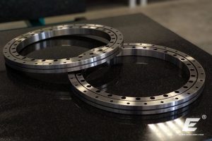 cylindrical-roller-bearings-yrt-yrts-thrust-axial-radial-zylinderrollenlager-роликоподшипники-precision-rotary-table-machine-tools-crossed-roller-002