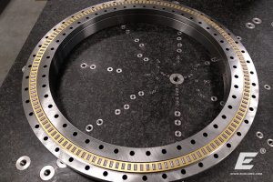 cylindrical-roller-bearings-yrt-yrts-thrust-axial-radial-zylinderrollenlager-роликоподшипники-precision-rotary-table-machine-tools-crossed-roller-007