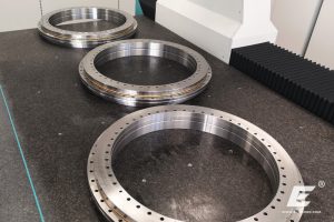 cylindrical-roller-bearings-yrt-yrts-thrust-axial-radial-zylinderrollenlager-роликоподшипники-precision-rotary-table-machine-tools-crossed-roller-008