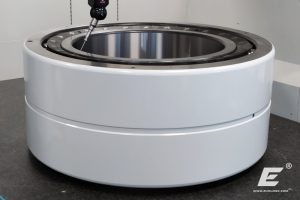 spherical-roller-bearings-cuscinetti-orientabili-rulli-botte-pendelrollenlager-large-size-сферические-роликоподшипники-003