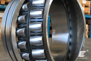 spherical-roller-bearings-cuscinetti-orientabili-rulli-botte-pendelrollenlager-large-size-сферические-роликоподшипники-008